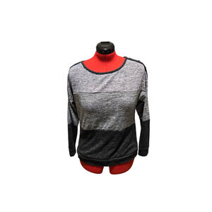No frills two tone gray top with button detailing, size xl